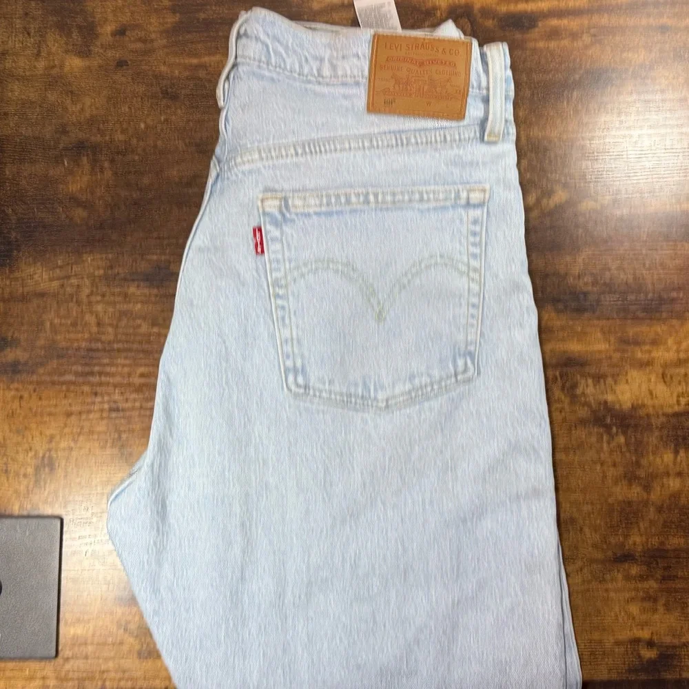 Levi's 501 32x28 Premium White and Light Blue Denim Raw Hem - Picture 11 of 15